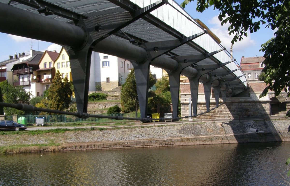 Komenského most v Jaroměři