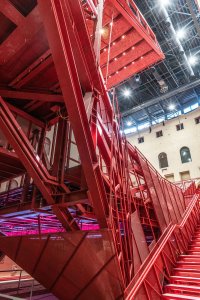 Multifunkční sál v Císařských lázních v Karlových Varech od Petr Hájek Architekti