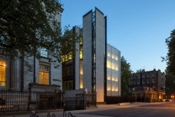 Nové křídlo Britského muzea, Rogers Stirk Harbour + Partners