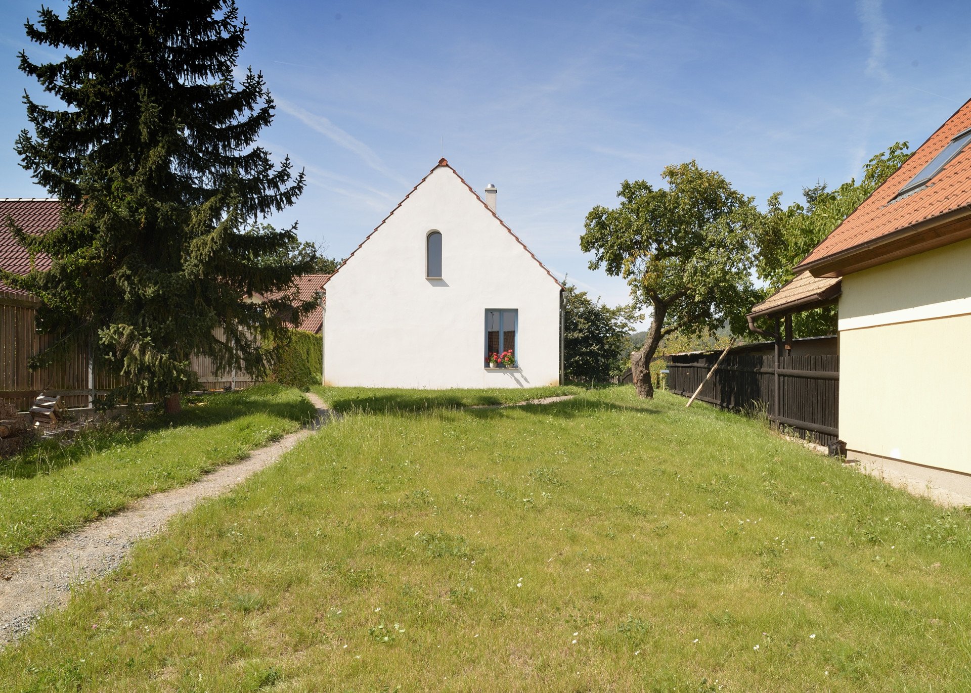 Rodinný dům v Mníšku pod Brdy od 3+1 architekti