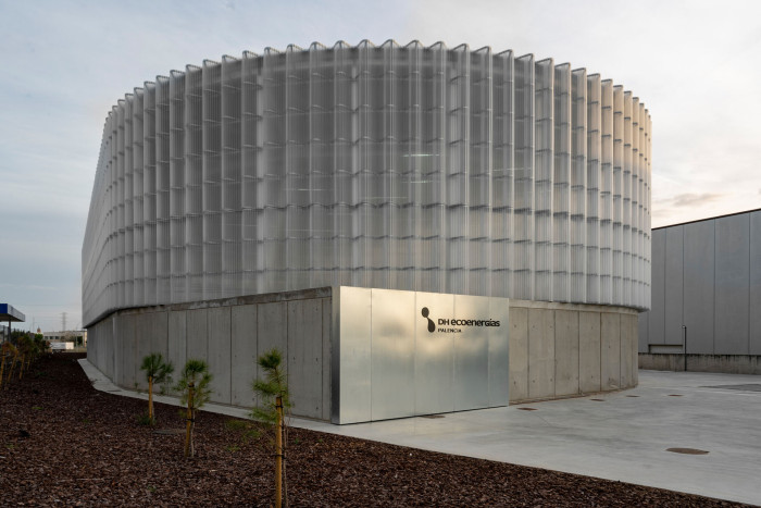 Centrála tepelné elektrárny v Palencii od studia FRPO Rodríguez & Oriol