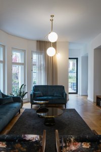 Zrekonstruovaná vila poblíž Prahy od Karnet architekti