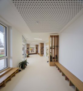Akustické řešení Rigips v učebnách a školkách (na obrázku mateřská škola Mydlinky v Praze)