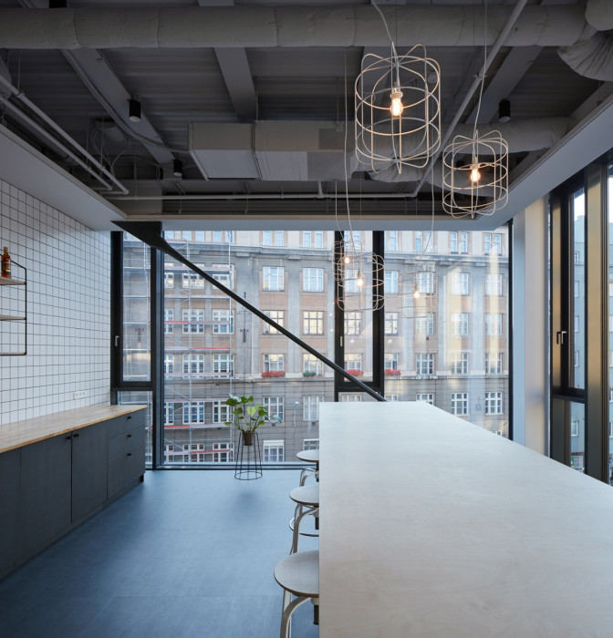 Kanceláře FUNTASY v bývalém parkovacím domě Rozmarýn v Brně, Studio Perspektiv