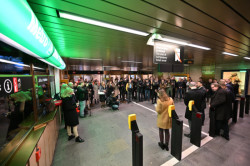 Po deseti měsících se otevřela zrekonstruovaná stanice metra Jiřího z Poděbrad