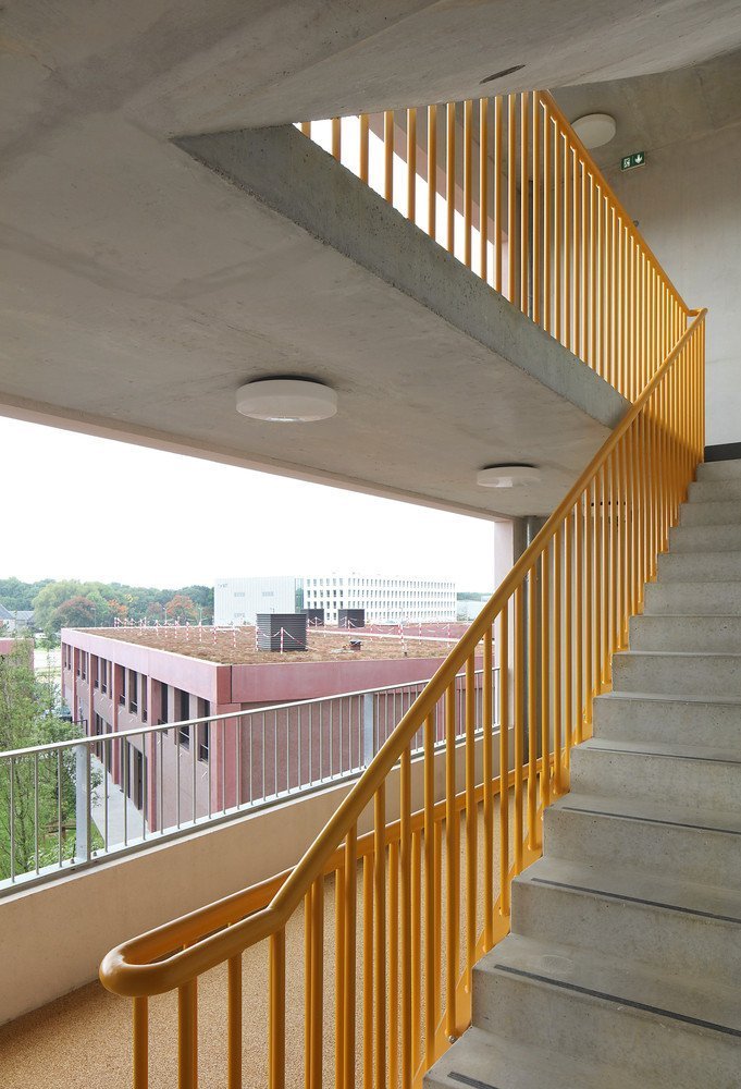 Vysokoškolské koleje Résidence Palaiseau ve Francii, studio 51N4E a Bourbouze & Graindorge