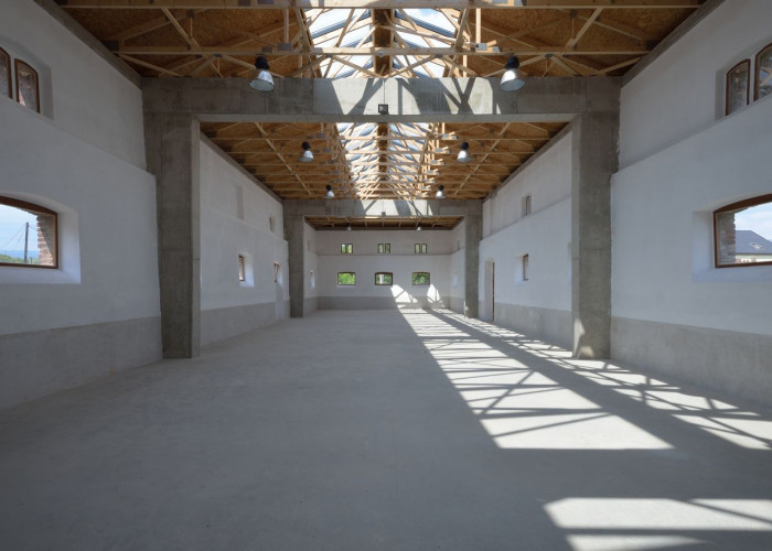 3+1 architekti, Revitalizace hospodářského dvora JACER, konírna – foto