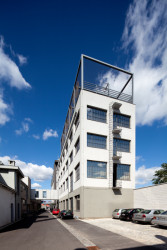 Caraa, Přestavba a dostavba továrního areálu AF BKK, s.r.o., foto