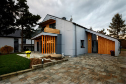 Nízkoenergetický dům po rekonstrukci od ateliéru Vostracký poblíž Českých Budějovic