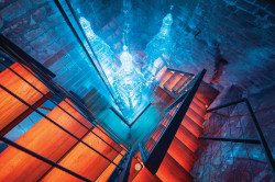 architekti chmelík & partneři, dostavba pokladny a rekonstrukce Bílé věže v Hradci Králové, skleněný model Bílé věže, foto