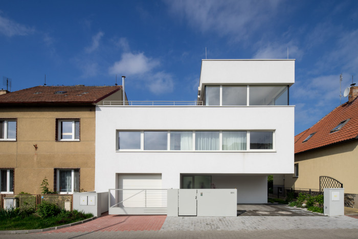 Rodinný dům v Praze-Zbraslavi, Mimosa architekti