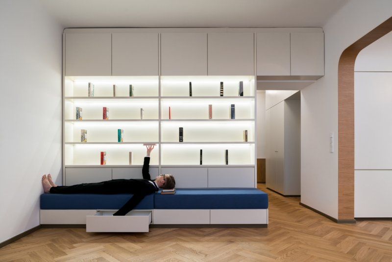 S Dejvickou noblesou, No Architects / Jakub Filip Novák, Daniela Baráčková, Barbora Jelínek