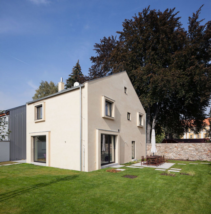 ov-a, Dům pro volný čas Sušice – foto