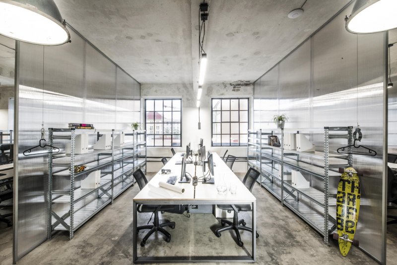 Coworking Přístavní v Praze od studia Reaktor