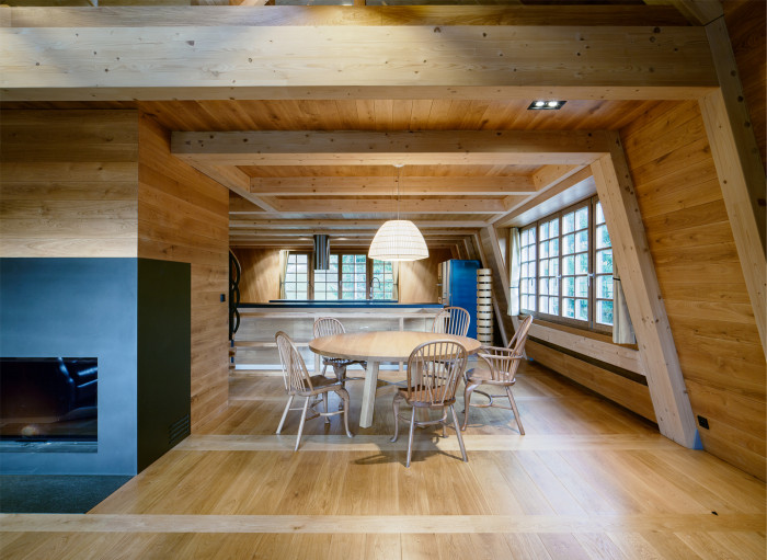 Přestavba chaty ve Svatém Petru, Znamení čtyř - architekti