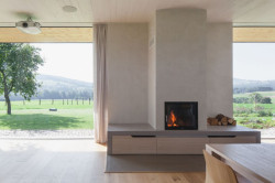 ov-a, Dům u Železného Brodu – foto