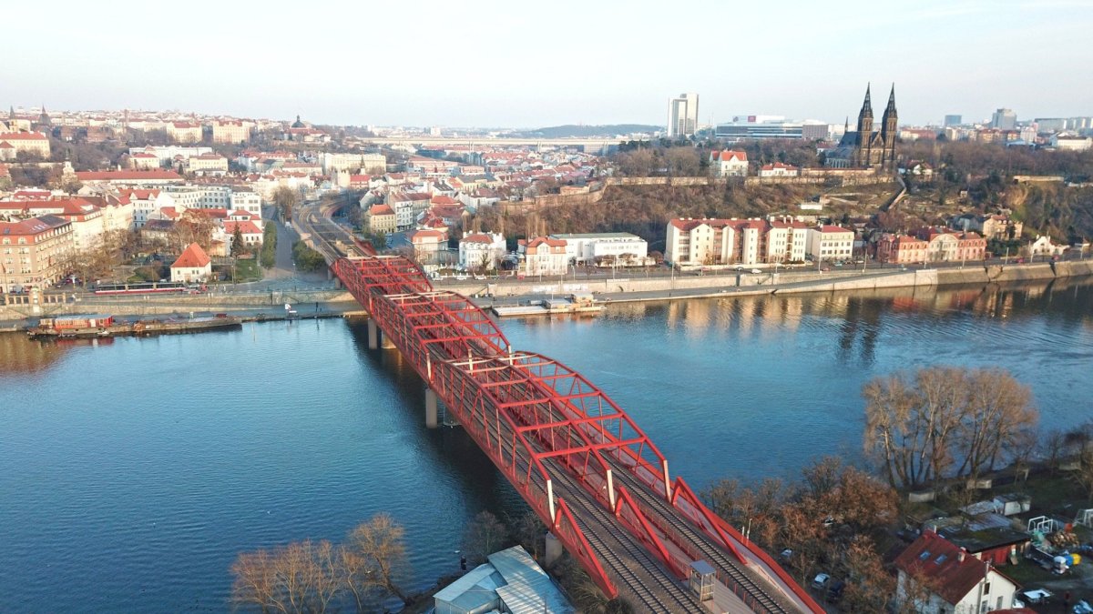 2. místo v soutěži na Vyšehradský most - návrh Institutu plánování a rozvoje hl. m. Prahy