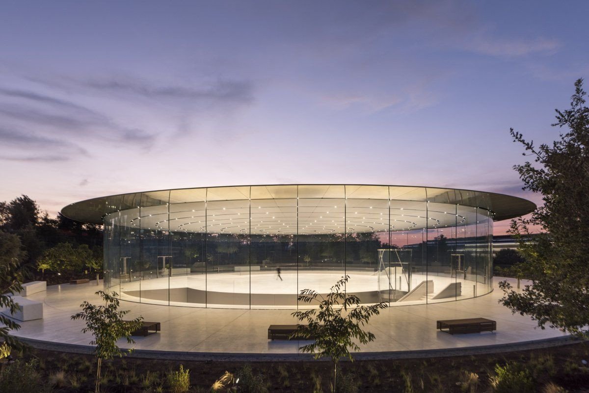 Divadlo Steva Jobse, Foster+Partners