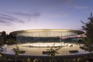 Divadlo Steva Jobse, Foster+Partners