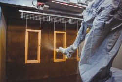 Robotický nástřik membránové úpravy