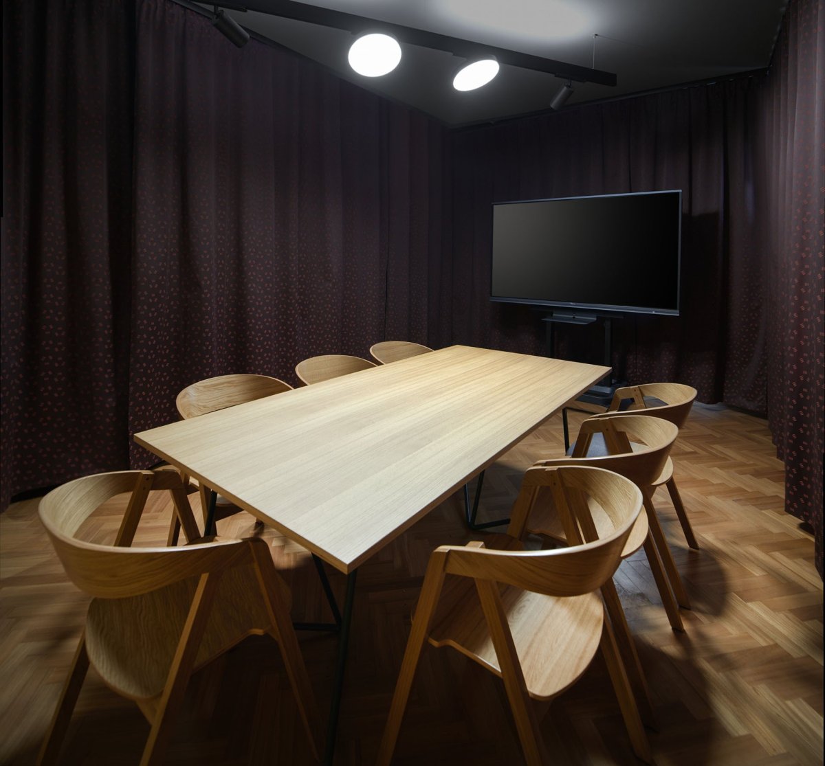 Multifunkční místnost ve 2. podlaží  (Rekonstrukce Městského muzea v Železném Brodě, studio Majatory)