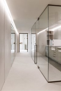 Uvnitř kliniky