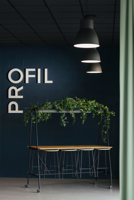 Stůl SET UP FREESTYLE DESK & BOARD od PROFIL NÁBYTEK