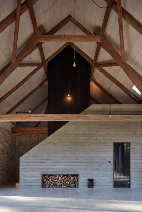 Lenka Míková, rekonstrukce usedlosti v Jižních Čechách