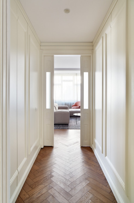 Byt s tajnou koupelnou, Markéta Bromová, Lenka Míková