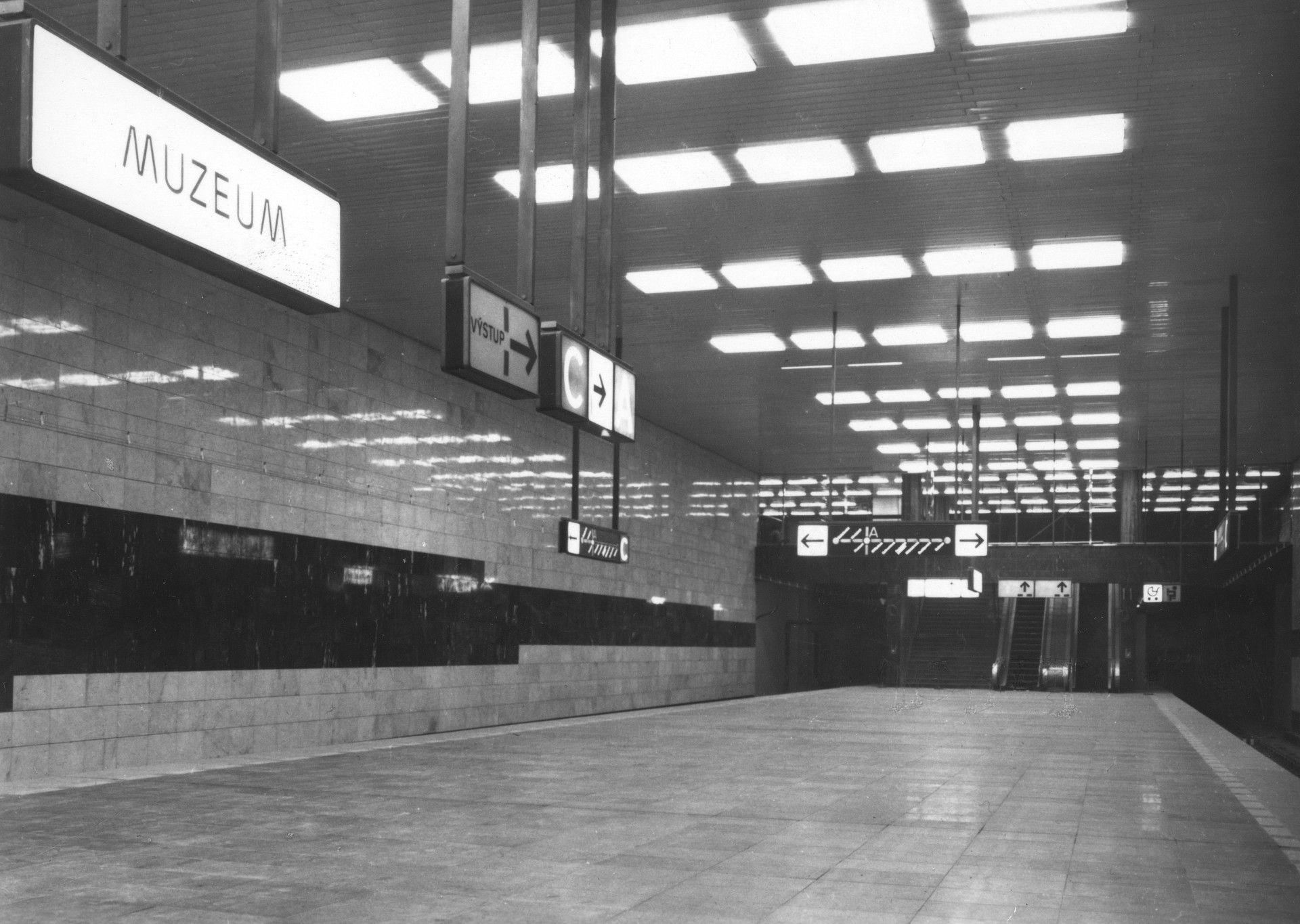 Historická fotografie ze stanice Muzeum