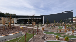 Studio Free Architects zrealizovalo v areálu bývalého brownfieldu ve Velkém Meziříčí fitness a wellness centrum Beauty&Beast.