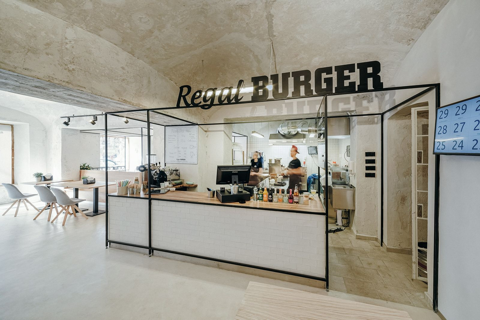 SOA architekti, fast food na Andělu, foto