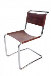 Židle H-149 od Jindřicha Halabaly.