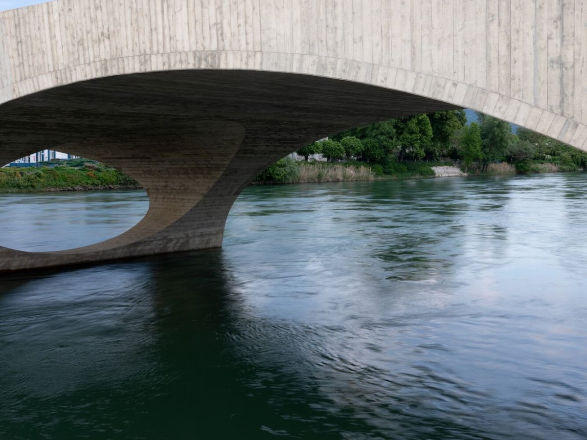 Pont Neuf v Aarau, Christ & Gantenbein: Podoba Pont Neuf vzešla z architektonické soutěže, investorem zde bylo město a kanton