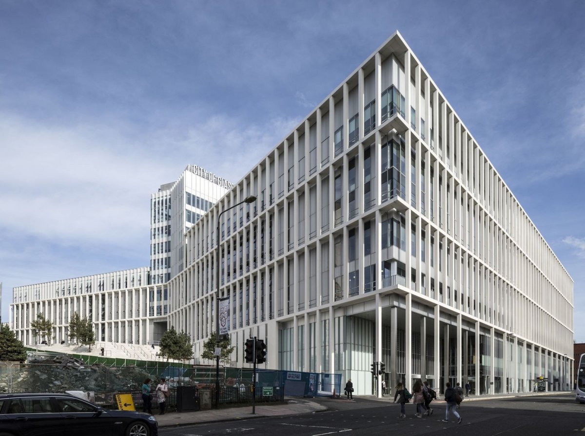 Univerzitní kampus v Glasgow, Reiach & Hall Architects and Michael Laird Architects