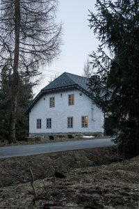 Pohled na hospodářskou část (Rekonstrukce chalupy Borová Lada; Studio Plyš)
