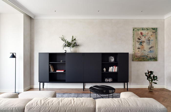 Byt s tajnou koupelnou, Markéta Bromová, Lenka Míková