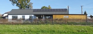 Bydloarchitekti - Vesnický dům Polanka nad Odrou: Dům má výrazně podlouhlý tvar jako mnohá stará stavení v Polance