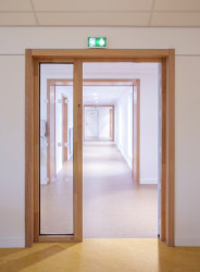 Škola ve francouzském Josnes od studia FAUN