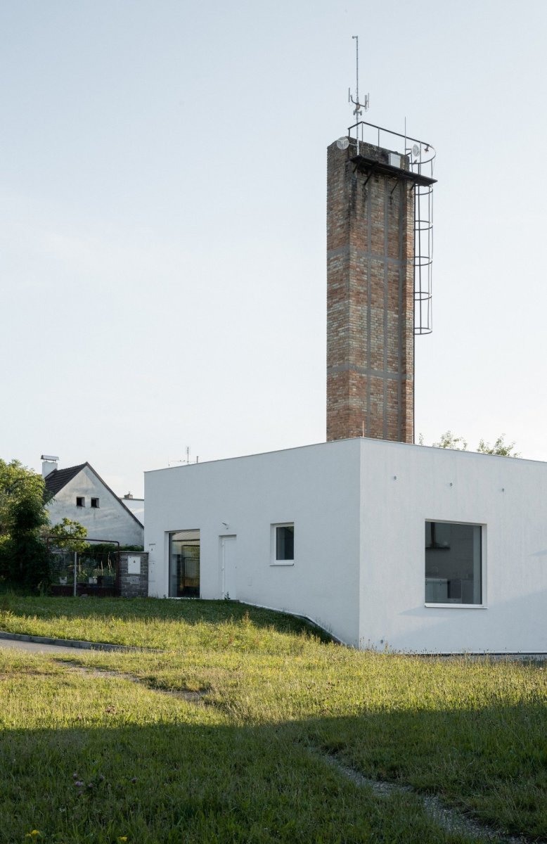 Adaptace koetelny v Ledenicích od Ateliéru 111 architekti