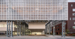 Nantes Saint - přestavba skladiště na uměleckou školu, Franklin Azzi Architecture