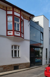 Přístavba polyfunkčního objektu Nádražní 34 v Rožnově pod Radhoštěm, janca architect (Karel Janča, Martin Kaňák, spolupráce Tomáš Šenovský, Marián Frydrych, Jiří Witassek)