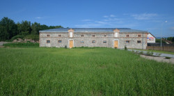 3+1 architekti, Revitalizace hospodářského dvora JACER, konírna – foto