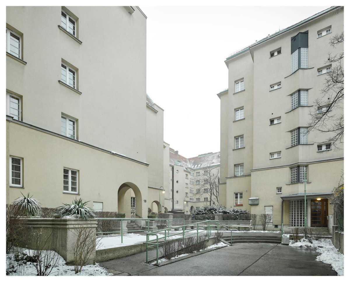 Julius-Popp-Hof - Heinrich Schmid, Hermann Aichinger, 1925 - 1927, 369 bytů
