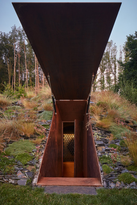 Lazy House, petrjanda/brainwork