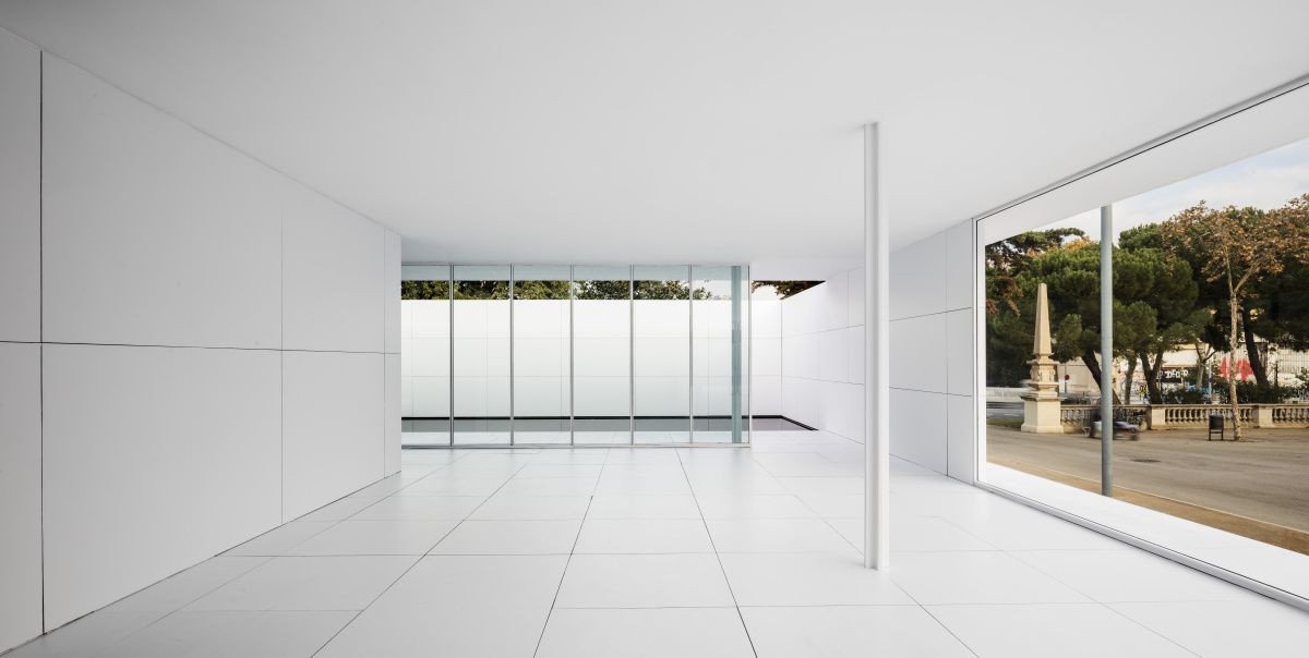 Mies Missing Materiality
