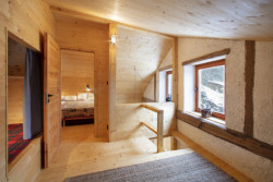 Útulna ve stodole ve Velkém Újezdu od Atelieru Pelcl