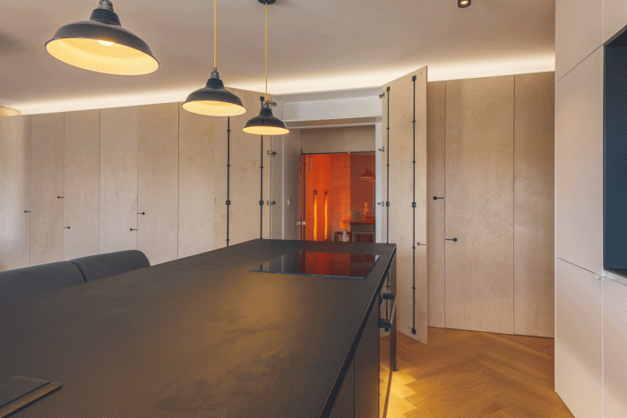 Byt na Dunaji, Create Space / Peter Fritsch, Silvia Mládenková