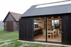 Usedlost v Jižních Čechách, NEW HOW architekti