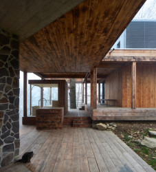 Ateliér je lehký a vzdušný (Dům Medník, päivä architekti)